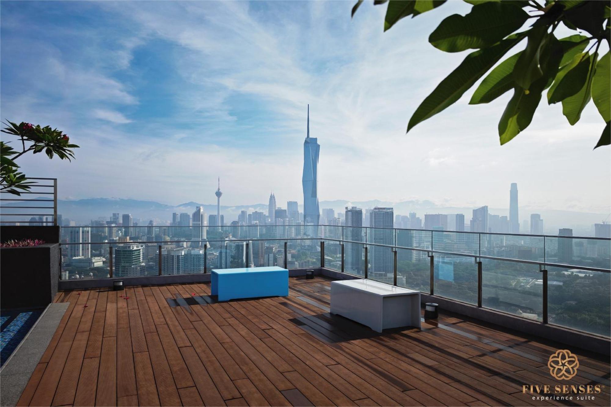 Riveria Premium Kuala Lumpur, Roam